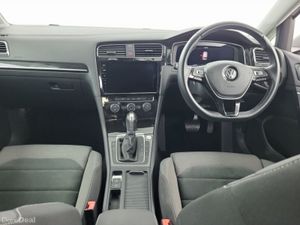 Volkswagen Golf TSI Highline Tech**high spec|** - Image 4