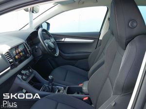 Skoda Karoq AMBITION 2.0TDI 115HP *KEYLESS START*W - Image 4
