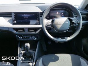 Skoda Kamiq SELECTION 1.0TSI 115HP EX DEMO MASSIVE - Image 2