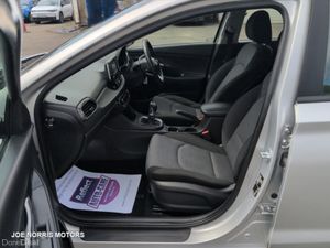 Hyundai i30 I 30 DELUXE 5DR - Image 4
