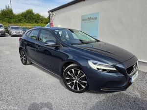 Volvo V40 T3 MOMENTUM ED 5DR AUTO - Image 2