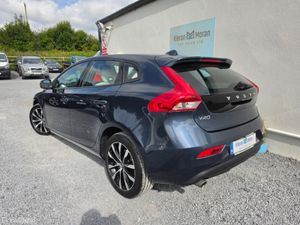 Volvo V40 T3 MOMENTUM ED 5DR AUTO - Image 4