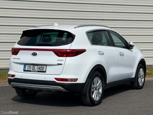 Kia Sportage 1.7 PLATINUM - Image 2