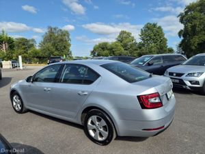 Skoda Octavia AMB 1.6tdi 115HP 4DR - Image 4