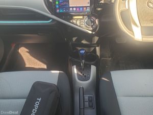 Toyota Aqua 2013 - Image 4