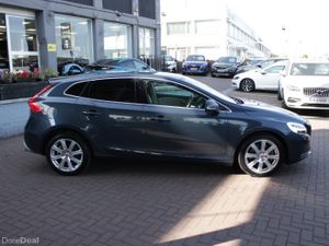 2018 VOLVO V40 D4 INSCRIPTION 5DR HATCHBACK AUTO - Image 3