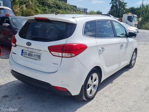 Kia Carens 2015 - Image 3
