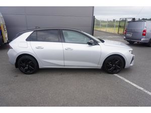 Opel Astra 5 DR HATCH-SRI-1.2 130PS - Image 2