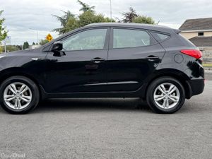 ABSOLUTELY IMMACULATE 2013 HYUNDAI IX35 - Image 4