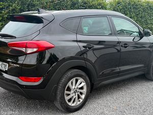 2016 Hyundai Tucson Executive - Image 3