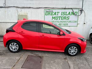 Toyota Yaris 1.5 petrol manual - Image 3