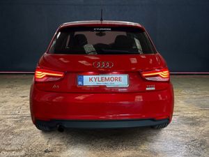 Audi A1 1.0 TFSI AUTOMATIC - FACTORY ALLOYS - FLAT - Image 4
