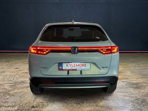 Honda Vezel 1.5 HYBRID AUTOMATIC - NEW MODEL - FAC - Image 4