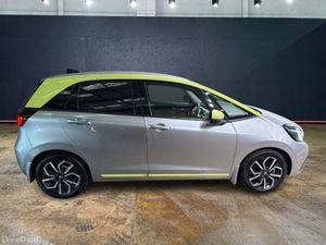 Honda Fit 1.5 HYBRID AUTOMATIC - FACTORY ALLOYS - - Image 2