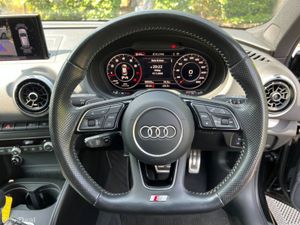 Audi A3 S-LINE 1.4 TFSI AUTO // NEW 19" S-LINE ALL - Image 4