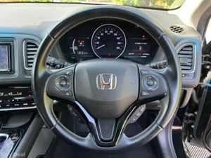 Honda Vezel 1.5 HYBRID AUTO // DIAMOND CUT ALLOYS - Image 4