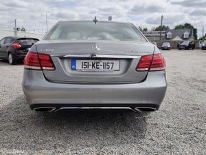 Mercedes-Benz E-Class 300 BLUETEC HYBRID AV AVANTG - Image 3
