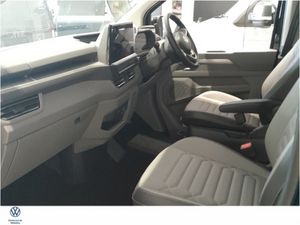 Volkswagen Caravelle Shuttle Style LWB 218 PS Elec - Image 4