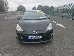 Toyota Aqua 1.5 HYRID AUTO, HIGH SPEC, LOW MIELAGE - Image 3
