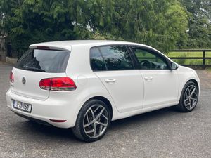 Volkswagen Golf 1.2 TSI CarPlay Trendline - Image 3