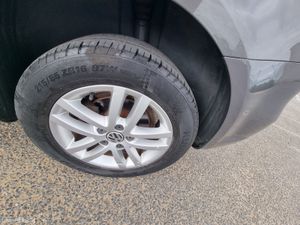 Volkswagen Touran 2012 diesel ⛽️ low miles €4990 - Image 4