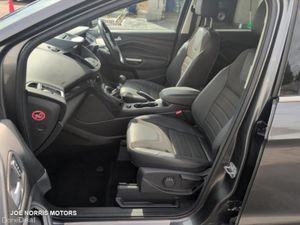Ford Kuga C520 TITANIUM 2.0 TDCi - Image 4