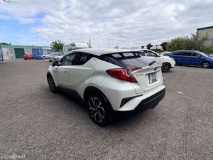 Toyota C-HR 1.8 Hybrid Petrol 2017 - Image 4
