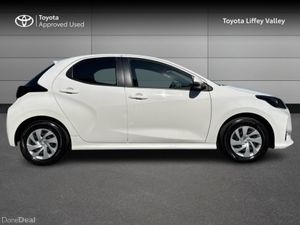 Toyota Yaris YARIS 1.5 HYBRID - Image 3