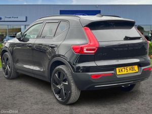 Volvo XC40 Plus Black Edition - Image 2