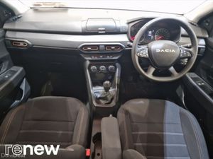 Dacia Sandero Stepway TCe 90 STEPWAY Essential - Image 3