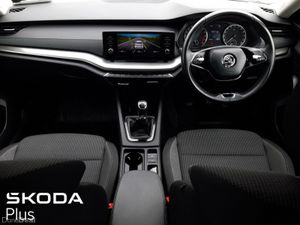 Skoda Octavia AMBITION 2.0 TDI 115HP 5DR - Image 2