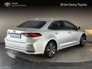 Toyota Corolla Saloon Luna Sport - Image 2
