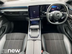 Renault Austral E-TECH Hybrid 200 techno - Image 3
