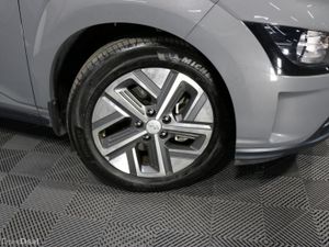Hyundai KONA ELECTRIC PREMIUM 64 kHw EV - Image 3