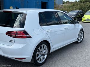 2017 Volkswagen Golf 1.2 TSI Automatic - Image 3
