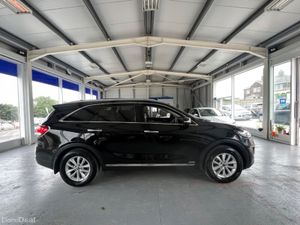 Kia Sorento PLATINUM 5DR - Image 4