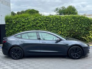 Tesla Model 3 RWD // PANORAMIC SUNROOF /// LEATHER - Image 3