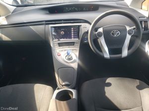 Toyota Prius 2015 - Image 3