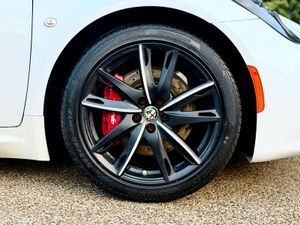 162 Alfa Romeo 4C 240BHP Collectors car - Image 4