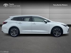Toyota Corolla Estate Tourer SOL Edition - 1.8 Hyb - Image 3