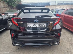 Toyota C-HR 2017 SELF CHARGING HYBRID TOP SPEC - Image 3