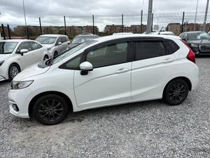 HONDA FIT 1.3 PETROL AUTO  *LOW MILEAGE* - Image 2