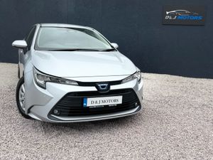 Toyota Corolla Touring 1.8 Self Charging Hybrid - Image 2