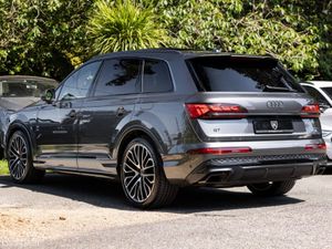 Audi Q7 TFSIe Vorsprung - Image 2