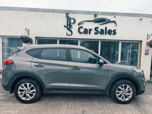 Hyundai Tucson 2WD Executive - Image 2