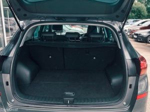 Hyundai Tucson 2WD Executive - Image 4