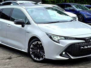 🔥 2020 Toyota Corolla GR Sport Hybrid Touring - Image 2