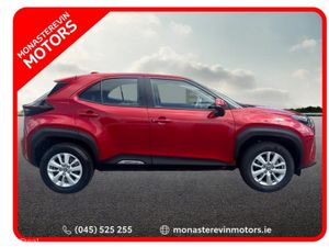 Toyota Yaris Cross CR LUNA 4DR AUTO - Image 3