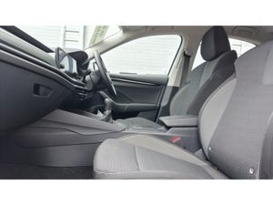 Skoda Octavia AMBITION 2.0tdi 115HP 5DR - MOON WHI - Image 4