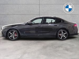 BMW i5 eDrive40 M Sport Pro Saloon - Image 4